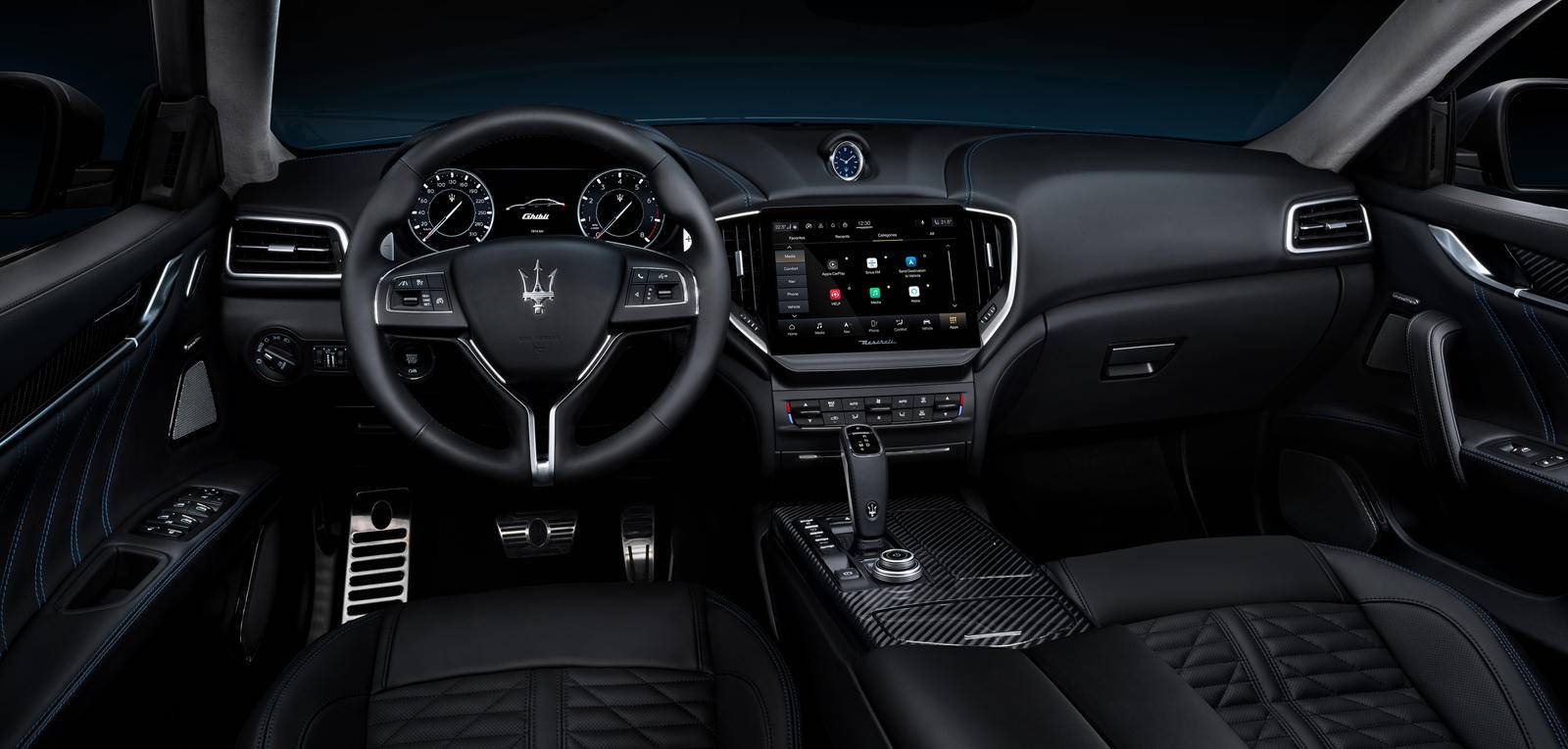 2021-es Maserati Ghibli Hybrid beltere