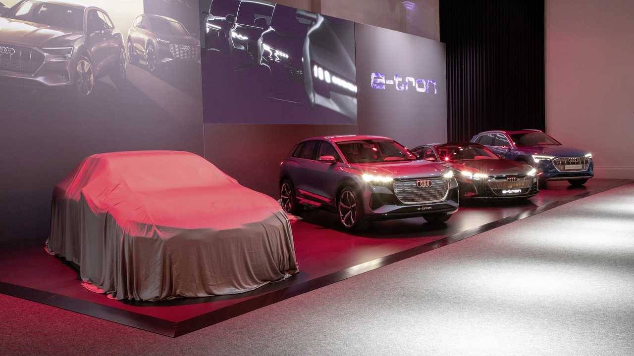 Audi e-tron paletta, és az Artemis projekt letakarva