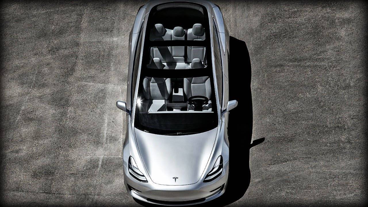 Tesla Model 3 panorámatető